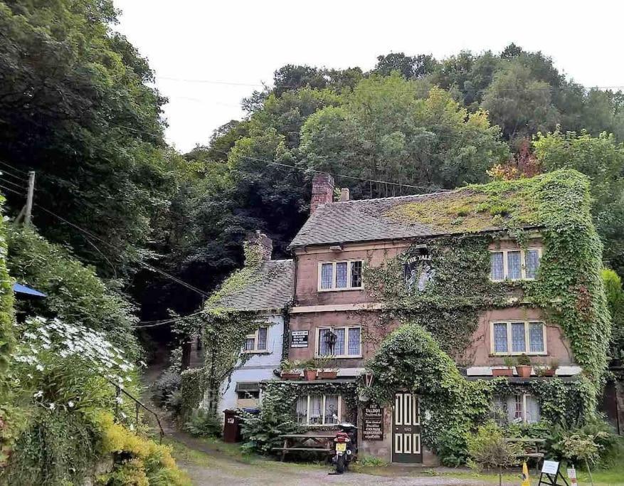 Woodbine Cottage-Part Of Alton Cottages Dış mekan fotoğraf